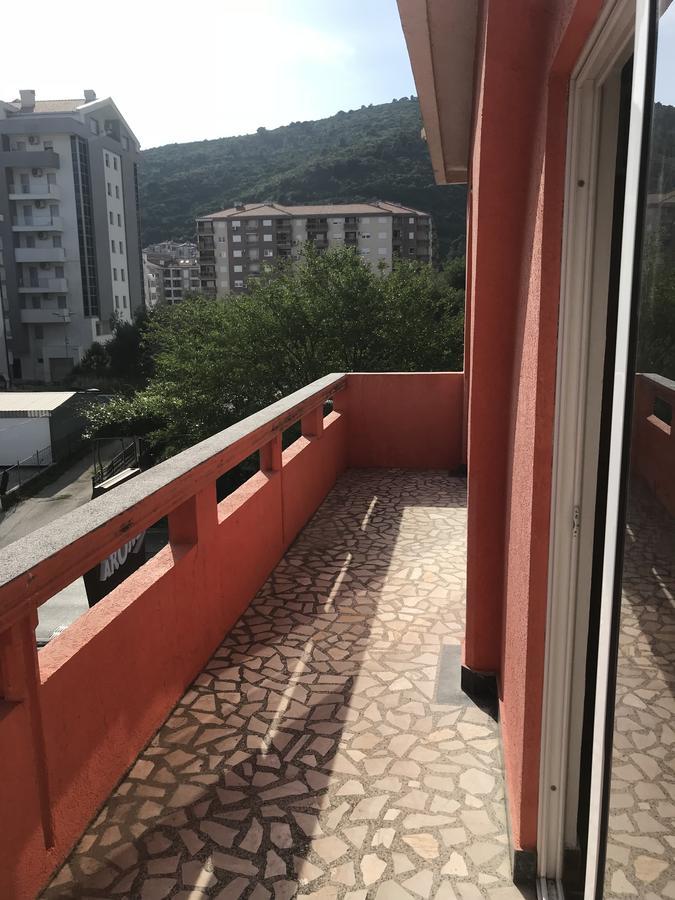 Apartments Holiday Budva Exterior photo